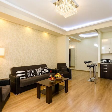 New! - Downtown Apartment Tbiliszi Kültér fotó